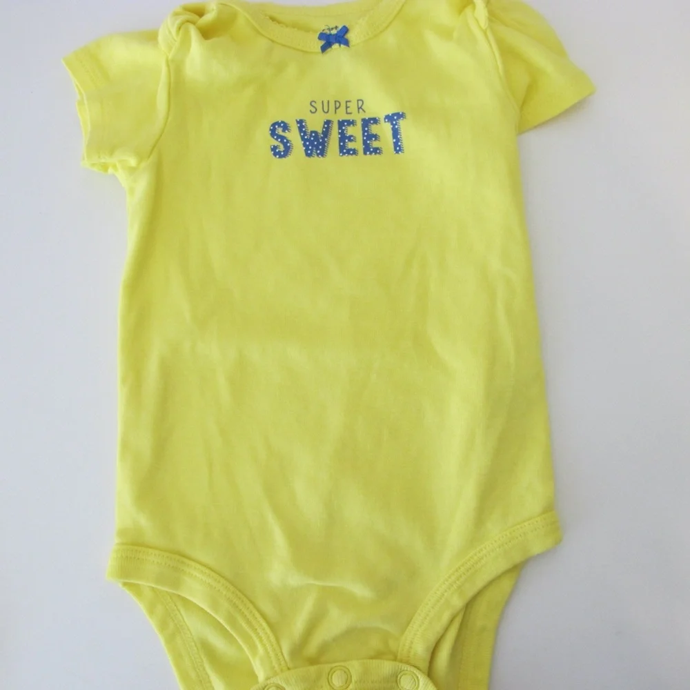 Bundle of 4 Toddler Girl Carter's Onesies Shirts Size 12 months GUC - Picture 5 of 6